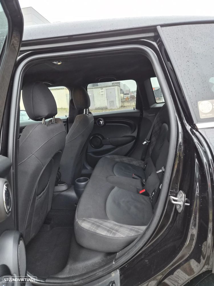 MINI 5 Portas Cooper D - 14