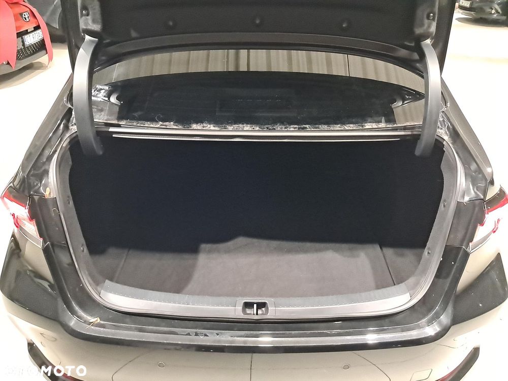 Toyota Corolla 1.8 Hybrid Comfort - 11