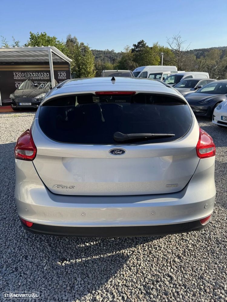 Ford Focus - 6