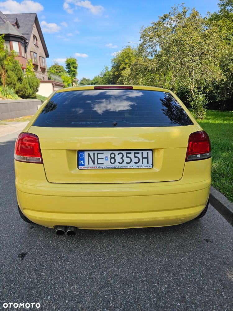 Audi A3 3-drzwiowe 2.0 FSI Ambition - 5