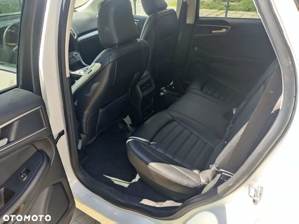Ford Edge - 8
