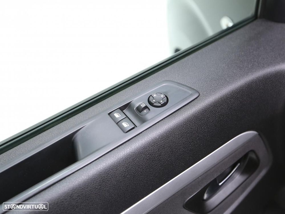 Toyota Proace Verso 1.5 D-4D L2 1.0T Exclusive 9L - 15