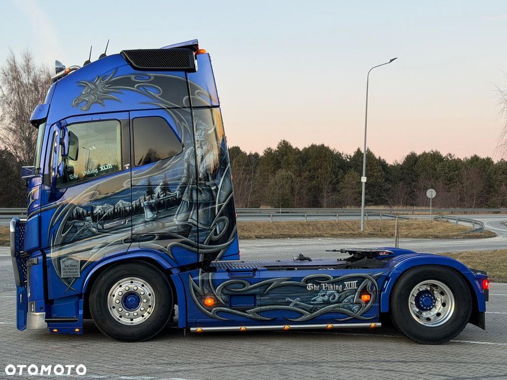 Volvo FH16 750 Show Truck tuning perfekcyjny stan pełna opcja XL - 17