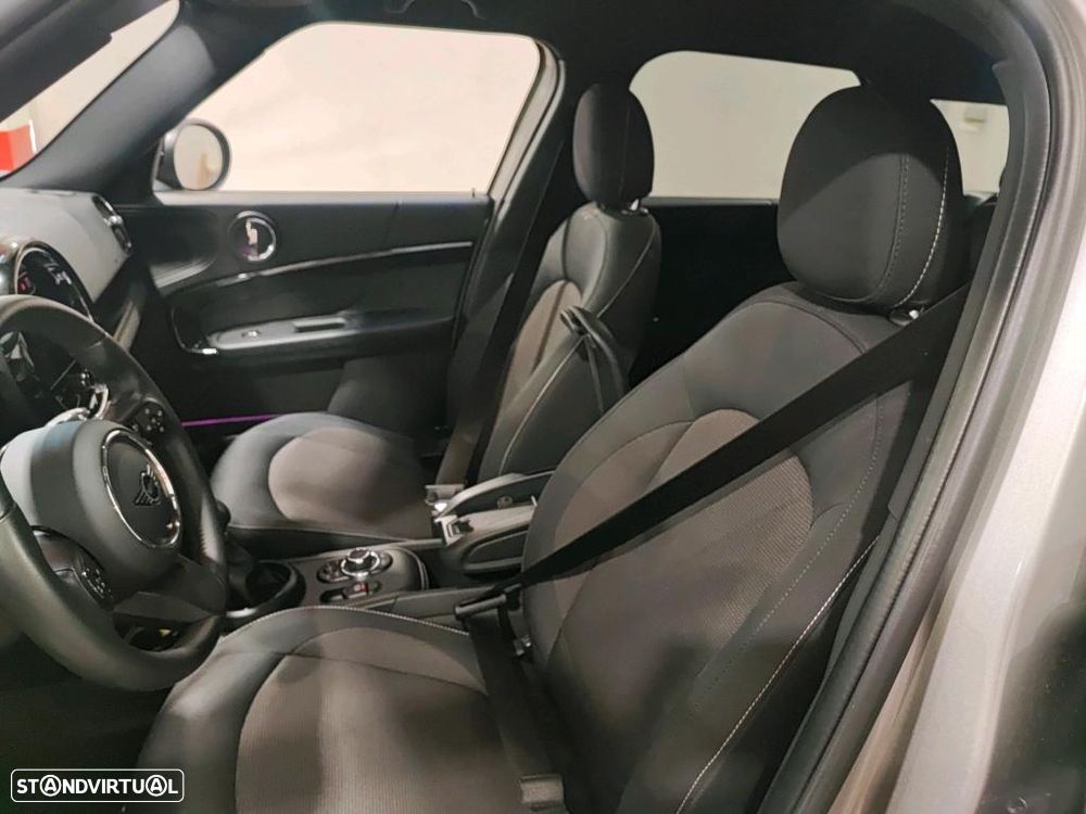 MINI Countryman Cooper SE Premium Essential Auto - 6