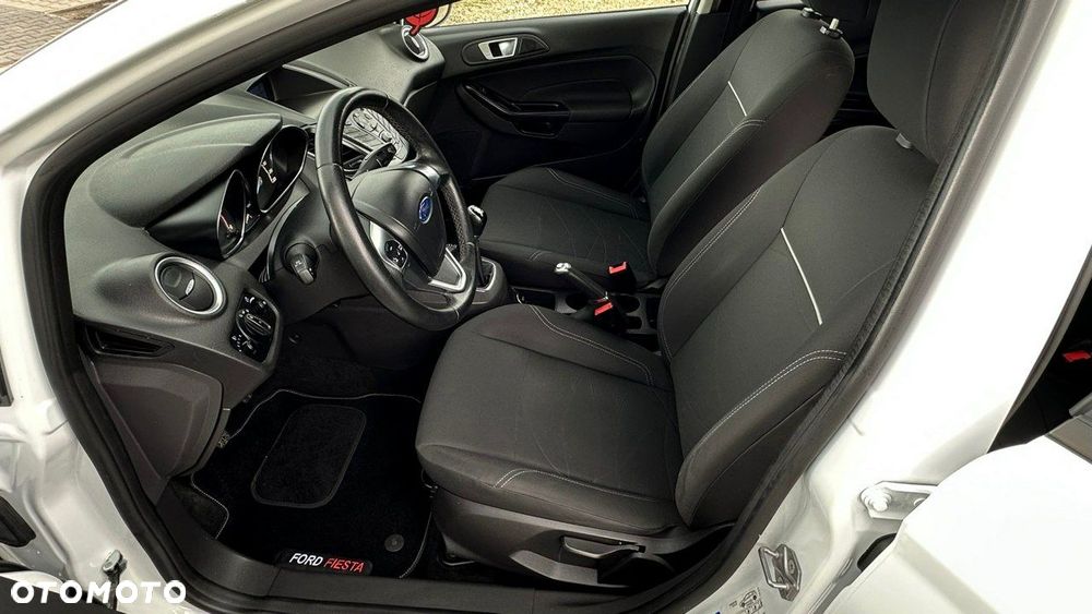 Ford Fiesta - 16