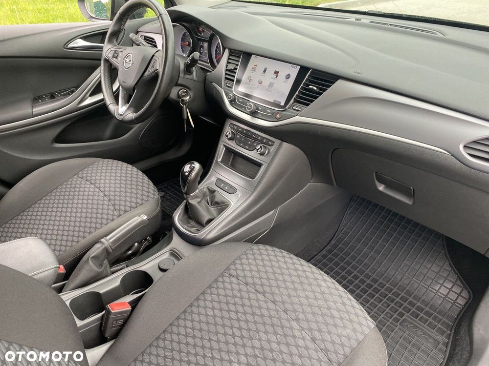 Opel Astra - 16