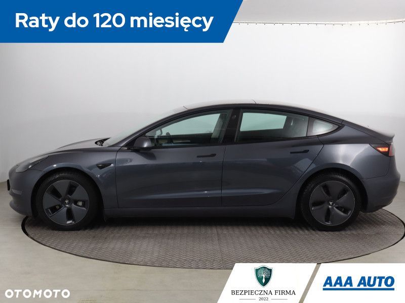 Tesla Model 3 - 4