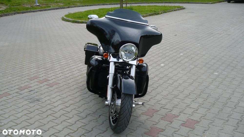Harley-Davidson Touring Street Glide - 4