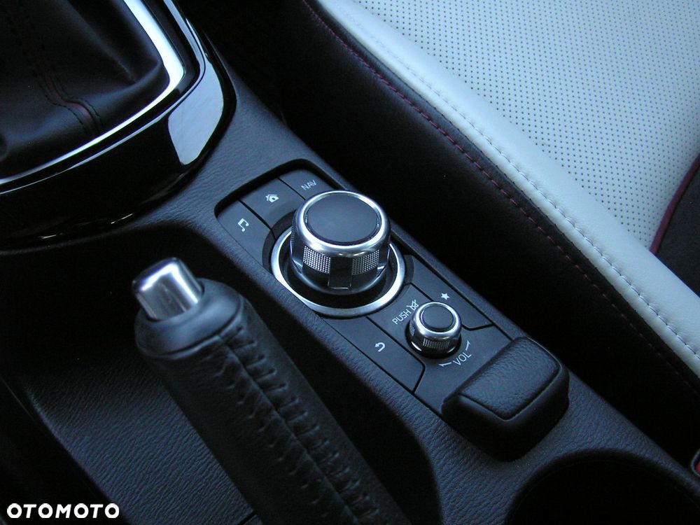 Mazda CX-3 SKYACTIV-G 150 i-ELOOP AWD Sports-Line - 19