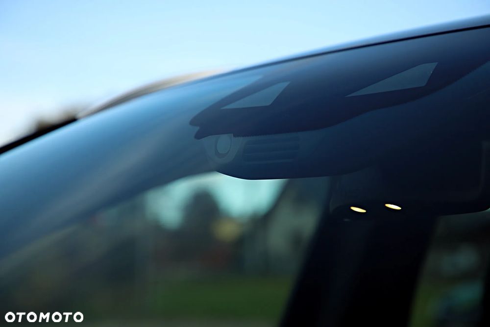 Mercedes-Benz GLA 200 Style - 30