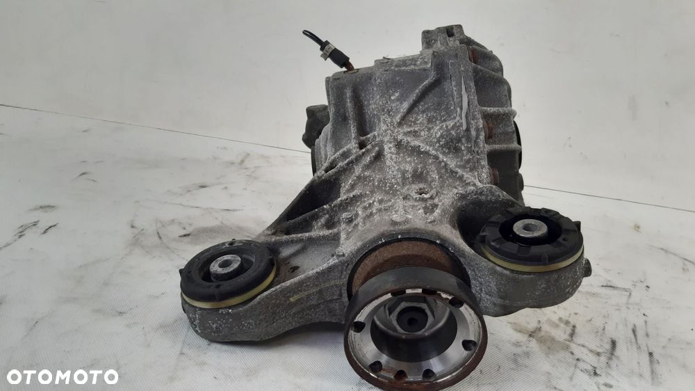 LAND ROVER RANGE ROVER L405 3.0 D DYFER MOST TYŁ HPLA-4A213-GA