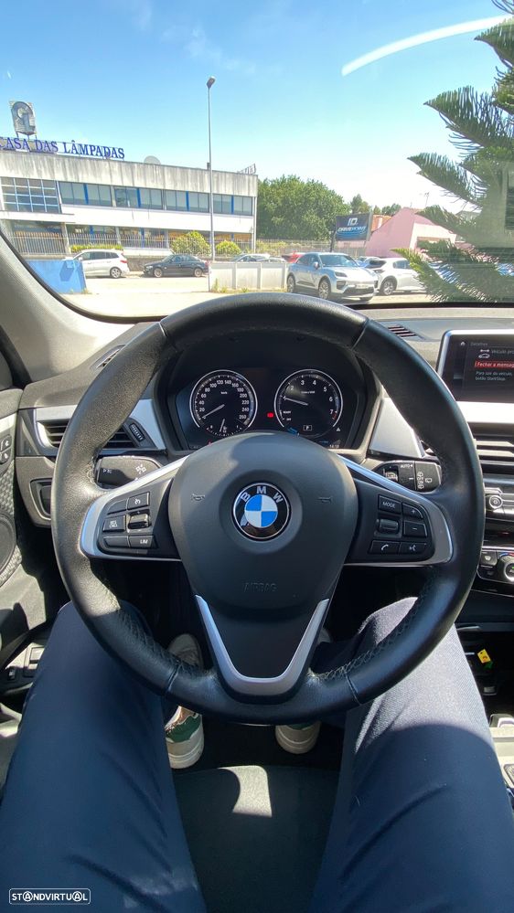 BMW X1 25 e xDrive Corporate Edition - 32