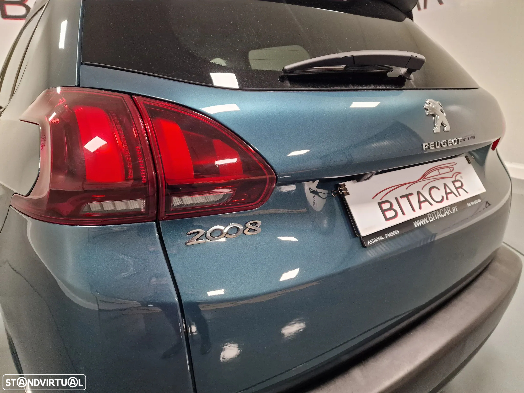 Peugeot 2008 1.2 PureTech Style - 19