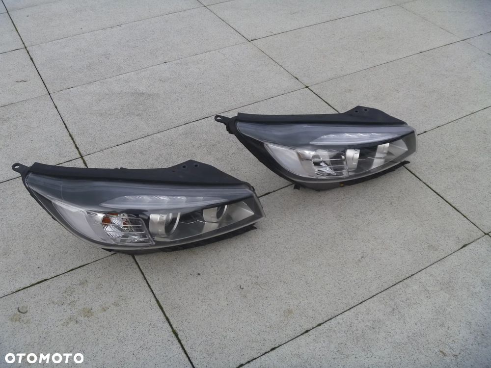 KIA SORENTO III XENON LED PRAWY IGŁA 92102-C5100 - 6