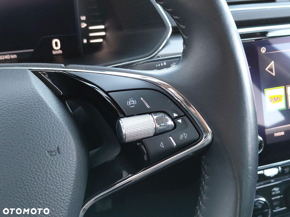 Skoda Superb 2.0 TDI SCR Style DSG - 24