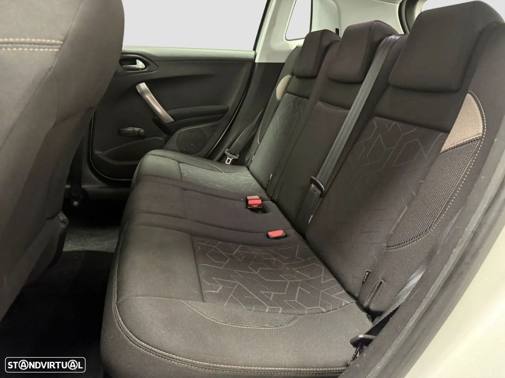 Peugeot 2008 1.6 BlueHDi Active - 8