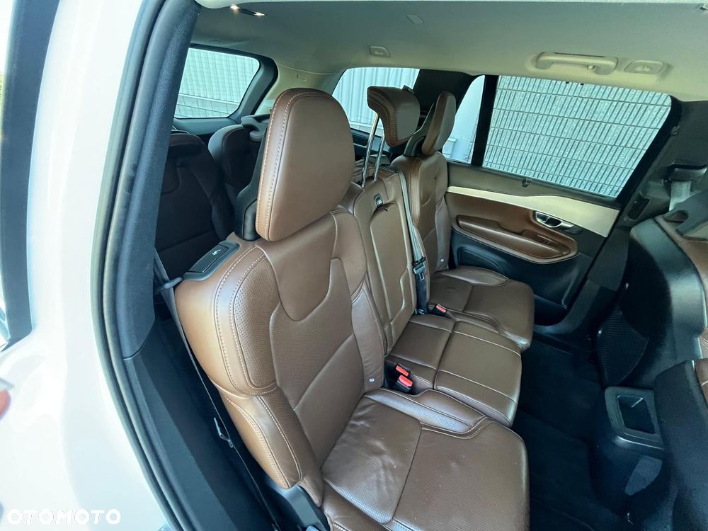 Volvo XC 90 D5 SCR AWD Inscription 7os - 18
