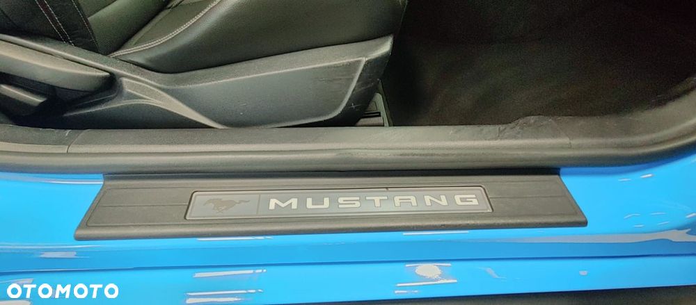 Ford Mustang 5.0 V8 GT - 24