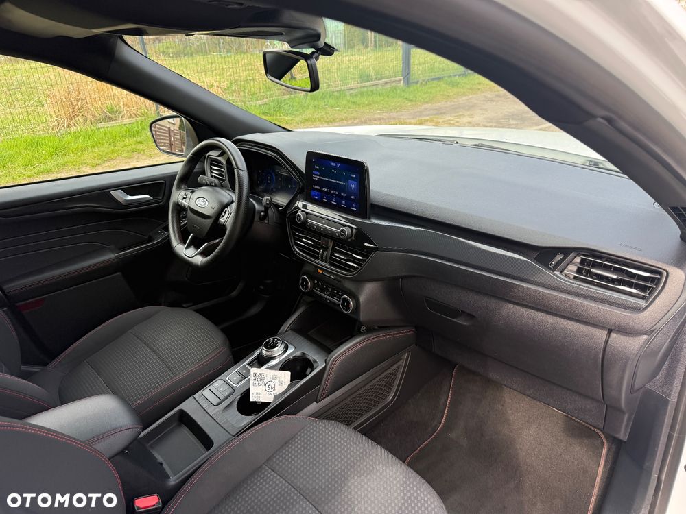 Ford Kuga 2.5 FHEV FWD ST-Line - 16