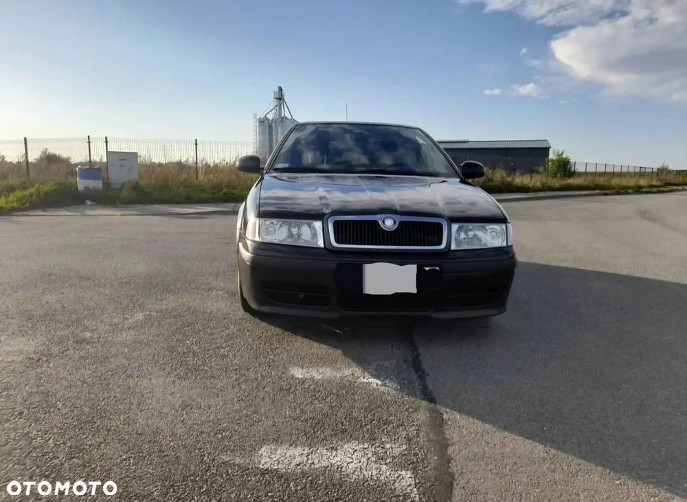 Skoda Octavia 1.6 Tour Sport - 2