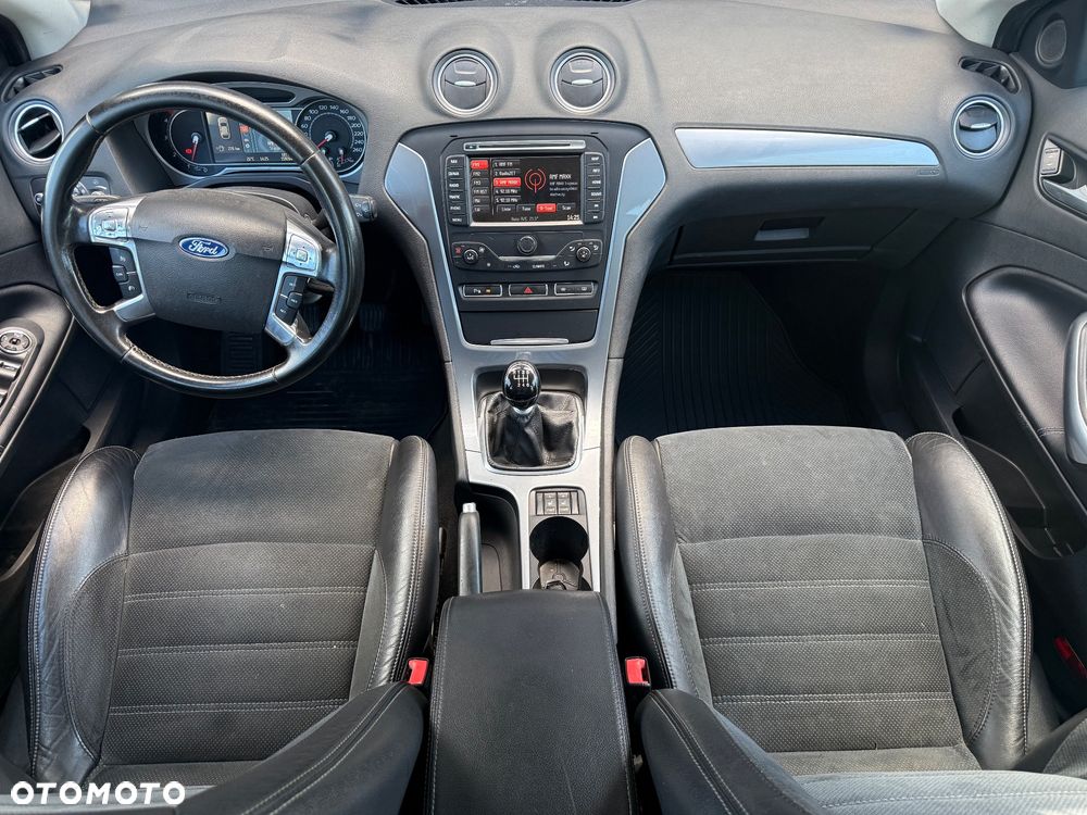 Ford Mondeo - 8