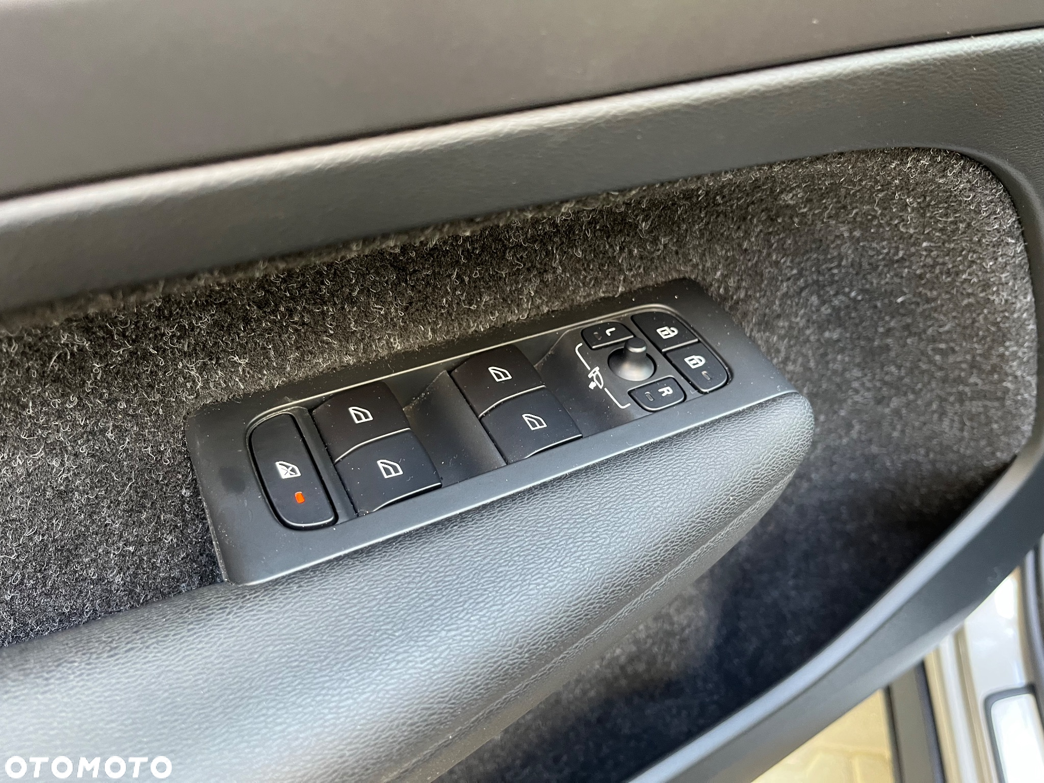 Volvo XC 40 T4 AWD Inscription - 13