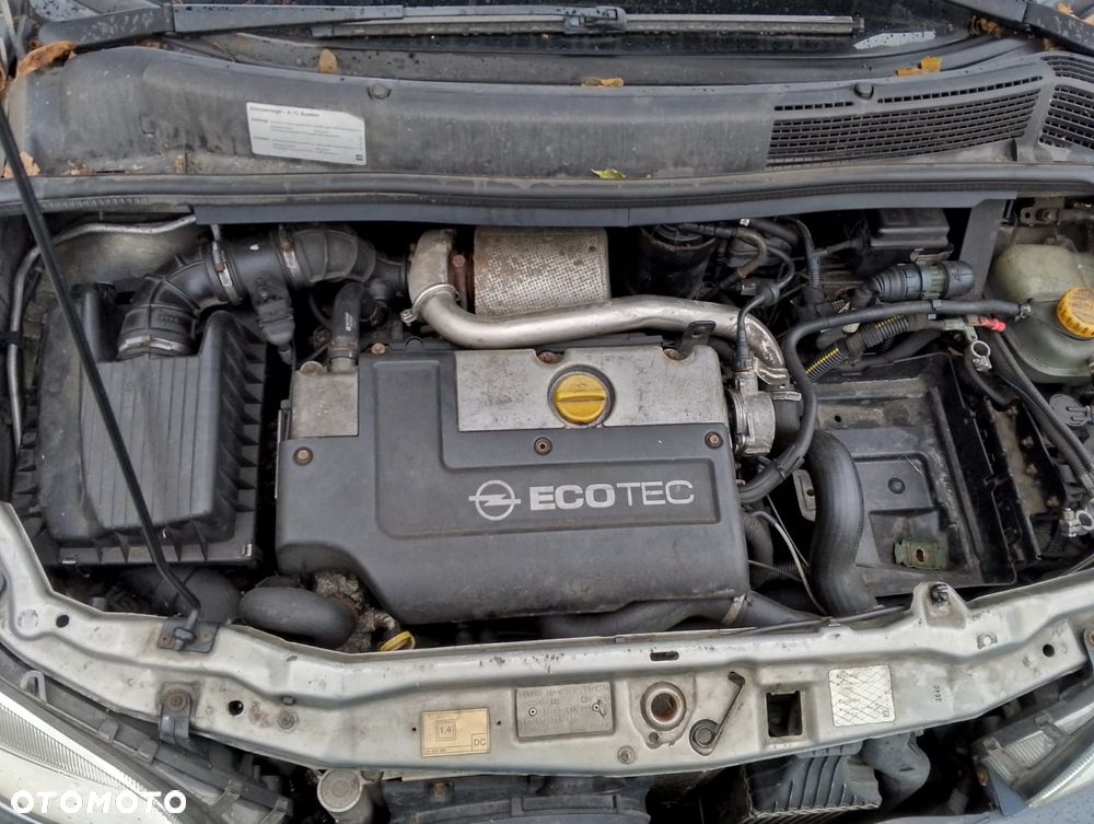 Opel Zafira A (99-03r.) 2.0 DTI 100KM. Silnik Y20DTH Skrzynia F23 WR lakier Z 151 / 94L.Cały na części.GWARANCJA !!! Przód Tył Zestaw Komplet Drzwi Klapa Zderzak Błotnik Maska Grill Atrapa Szyba Pas Lampa Lusterko Boczki Fotel Kanapa Kokpit Deska Rozdzielcza Przełącznik Włącznik Sterownik Przewody Wiązka Instalacja Moduł Komputer Czujnik Listwa Pompa Alternator Wtryski Głowica Rozrusznik Kompresor Sprzęgło Dwumas Silnik Skrzynia ABS Klimatyzacji Paliwa Wspomagania Kolektor Turbina Przepustnica Zawór Chłodnica Koło Hak Belka Sanki Zawieszenie Mcpherson Półoś Amortyzator Wydech Tłumik Zacisk Most - 8