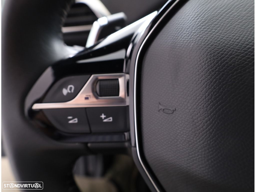 Peugeot 5008 1.5 BlueHDi Allure Pack EAT8 - 30