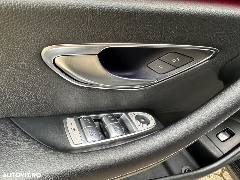 Mercedes-Benz E - 18