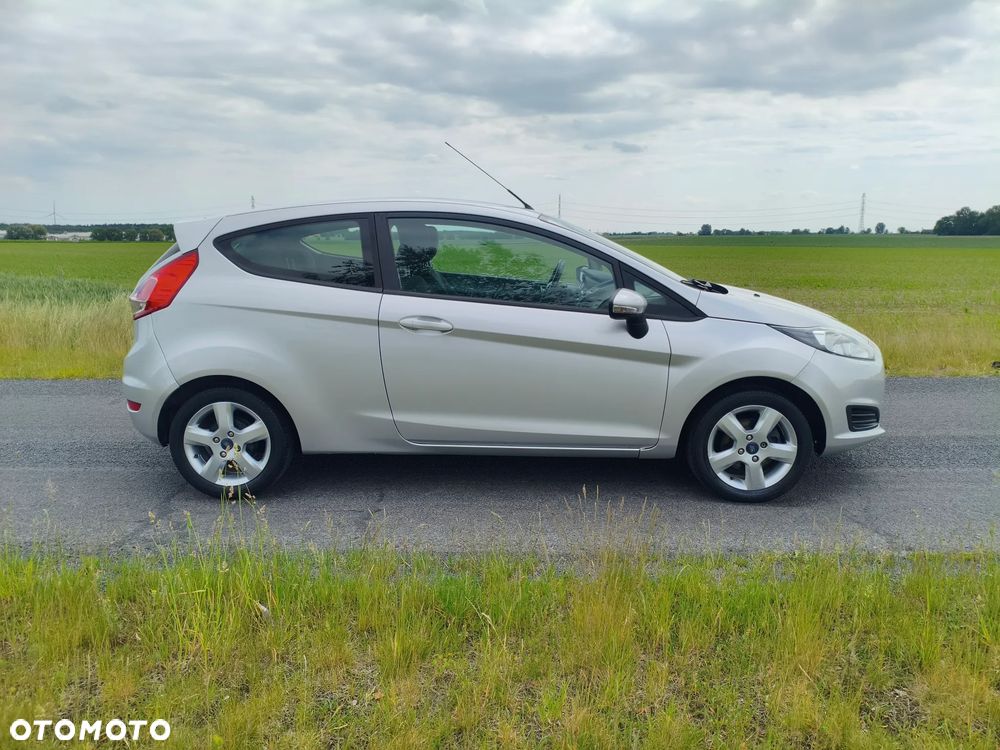 Ford Fiesta 1.5 TDCi Ambiente - 6