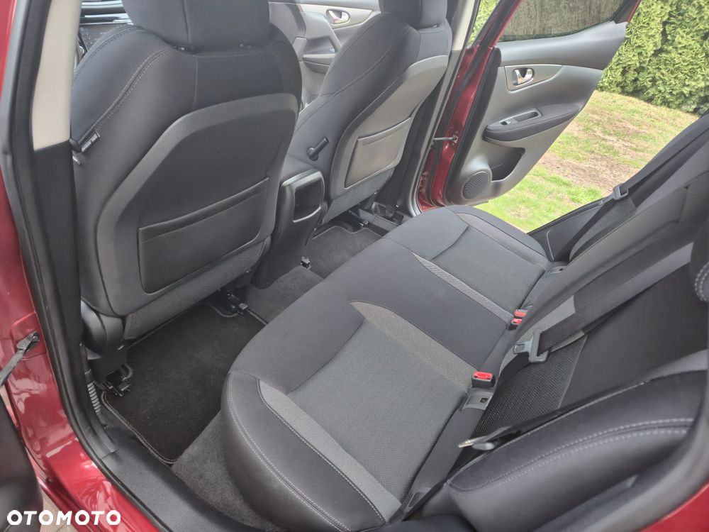Nissan Qashqai 1.6 DIG-T N-Connecta - 24