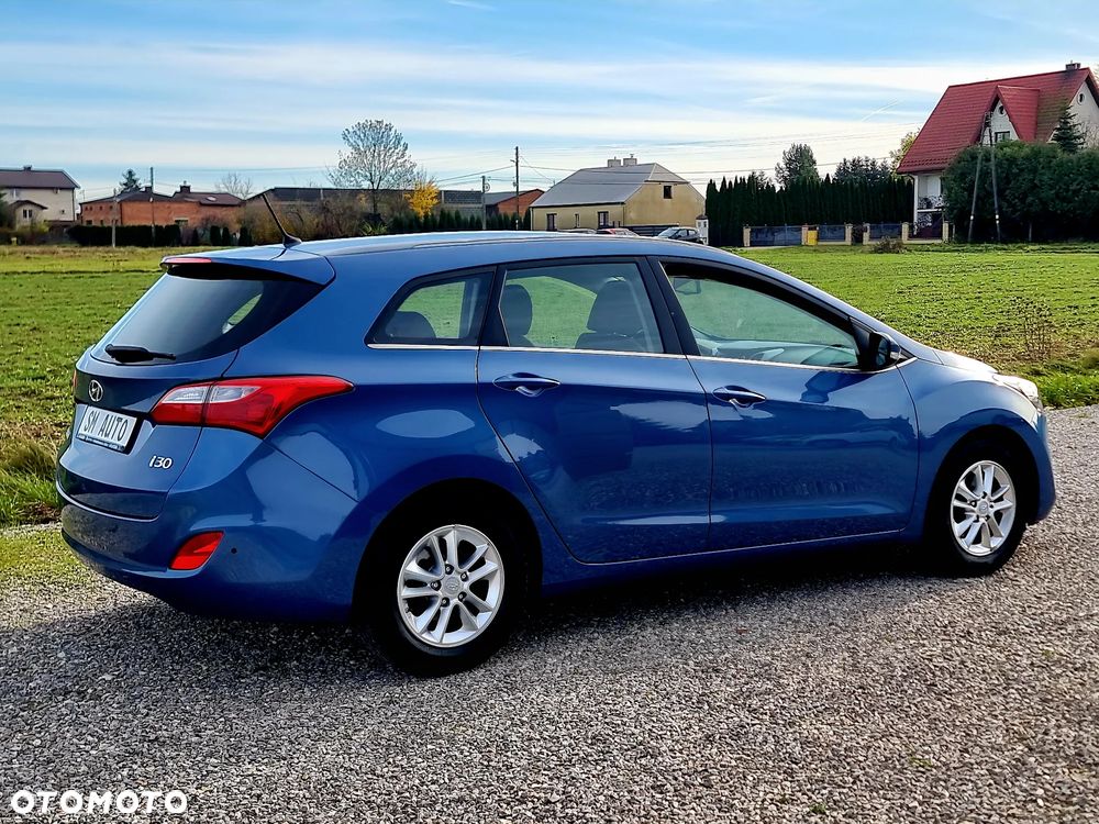 Hyundai i30 Kombi 1.6 GDi DCT Style - 7