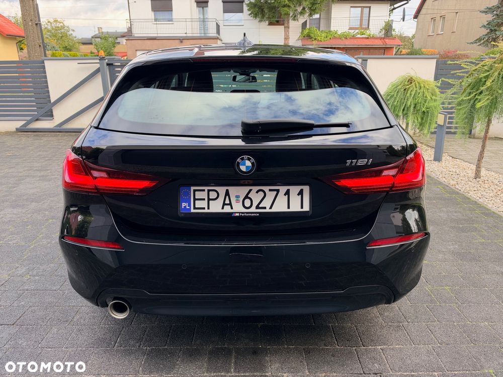 BMW Seria 1 118i GPF Sport Line - 6