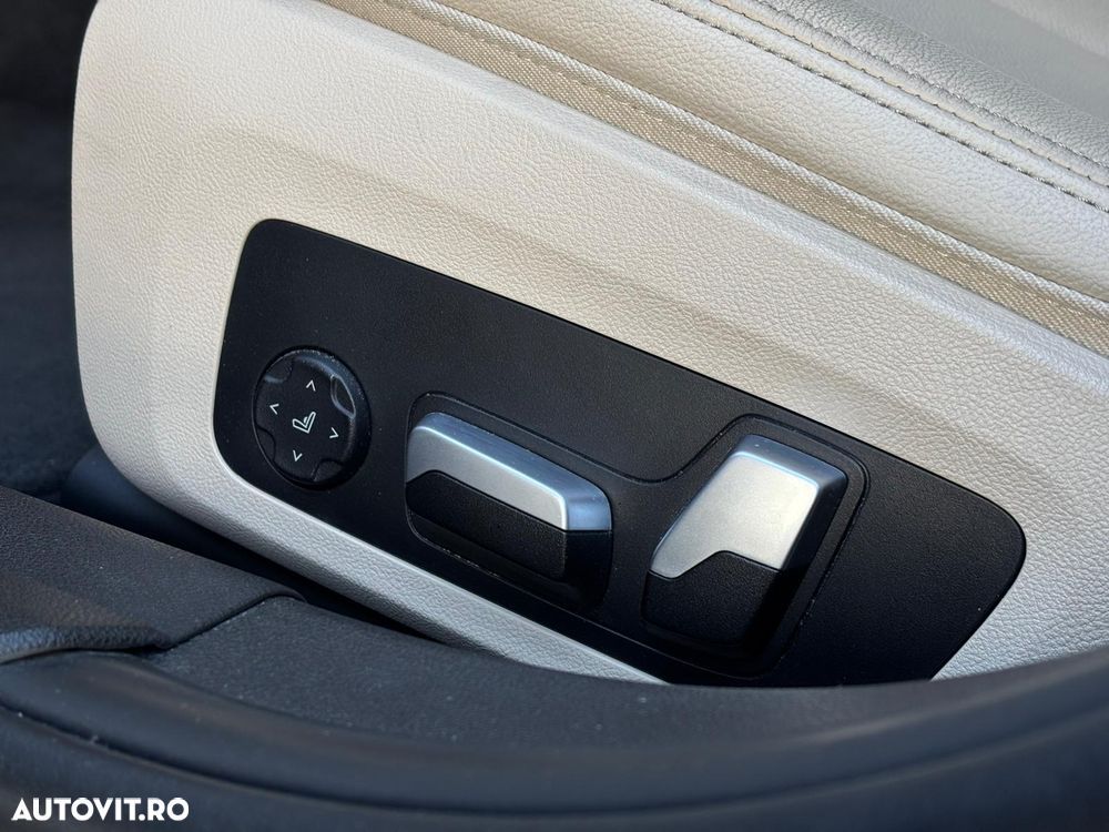 BMW Seria 3 330e xDrive Aut. Advantage - 17