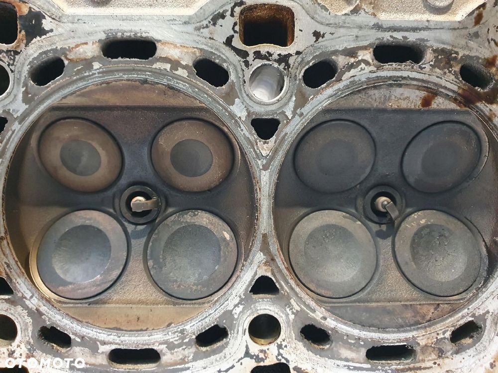 GŁOWICA CYLINDRÓW Opel Astra J Meriva B Corsa D 1.4 16V wałki A14XER - 9