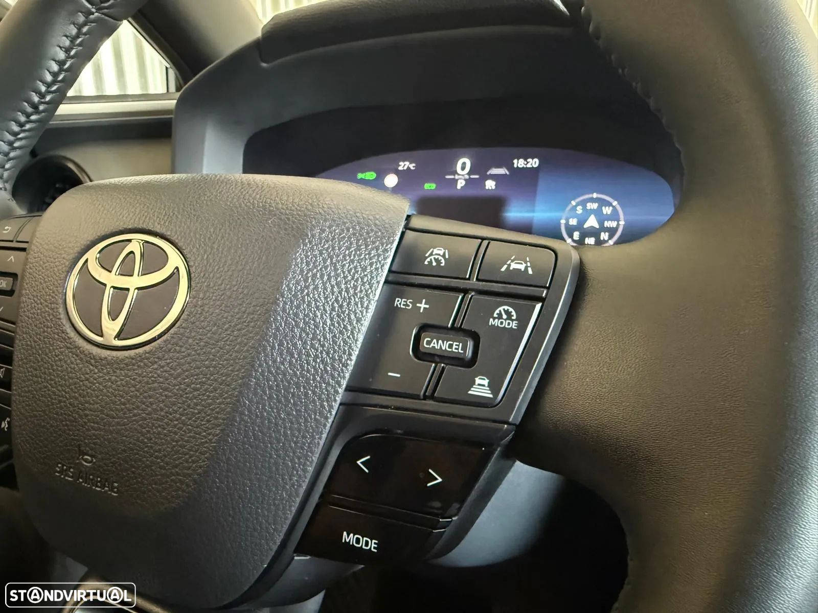 Toyota C-HR 1.8 Hybrid Lounge - 29
