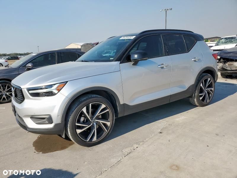 Volvo XC 40 - 2
