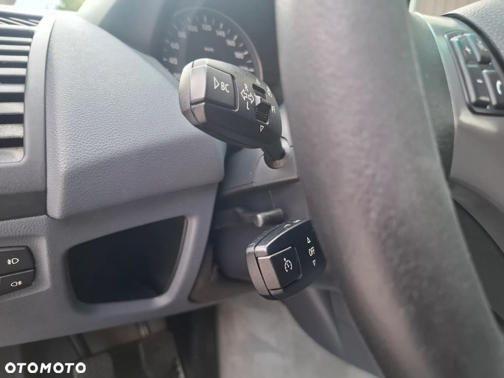 BMW Seria 1 116i - 23