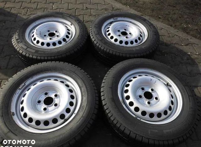 Volkswagen Transporter T5 TDI L1H1 - 3