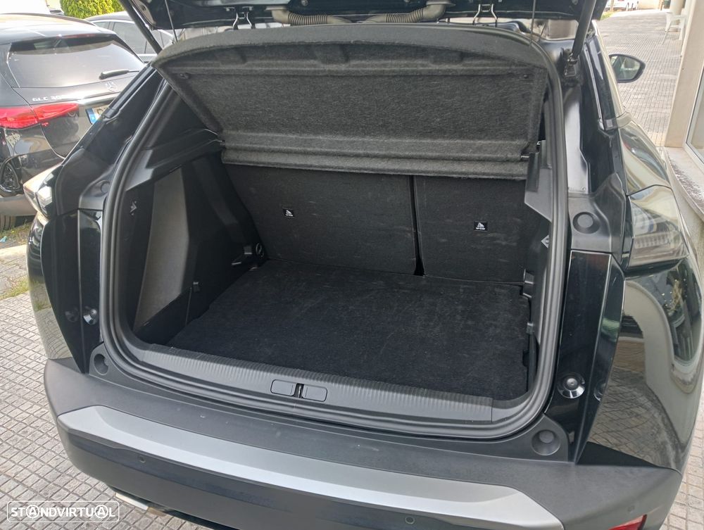 Peugeot 2008 1.2 PureTech Allure Pack EAT8 - 4
