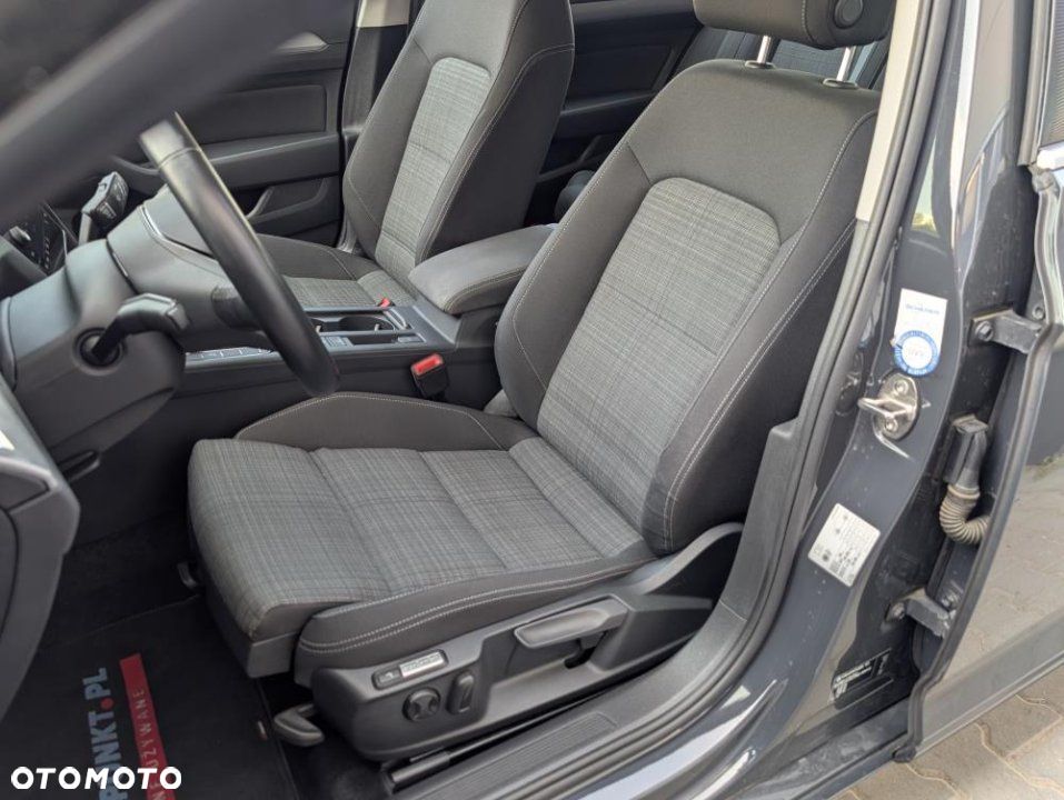 Volkswagen Passat - 7