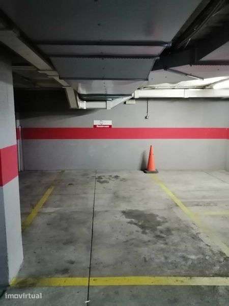 ESTACIONAMENTO - CHIADO - Grande imagem: 3/4