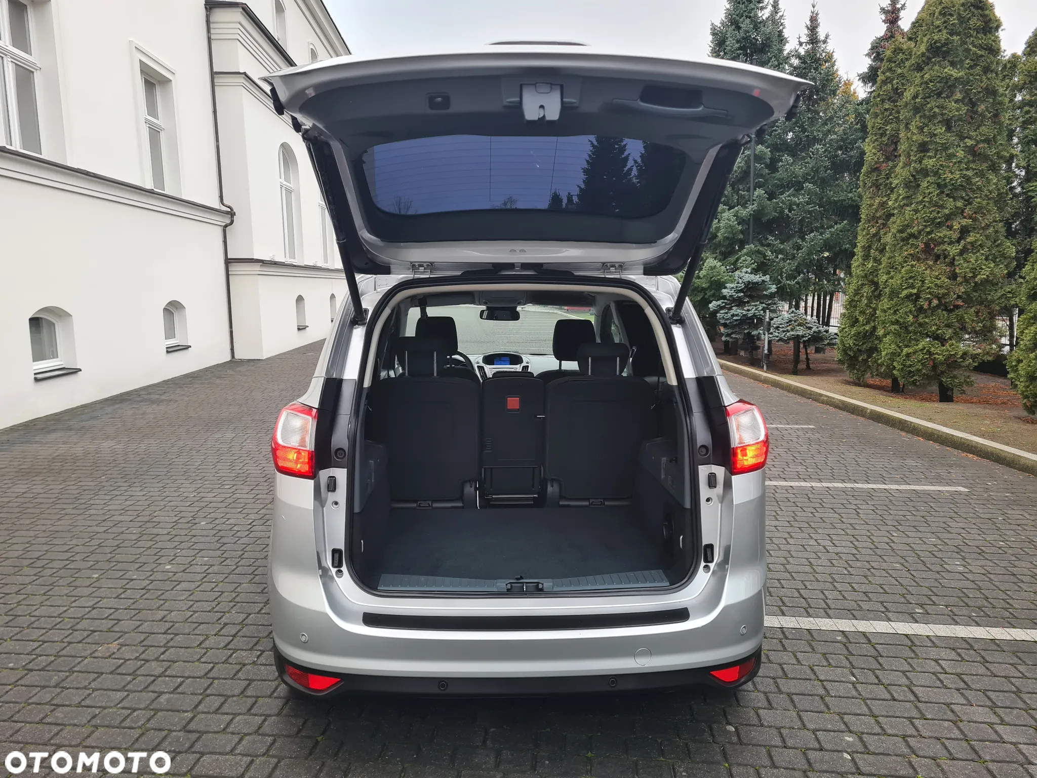 Ford Grand C-MAX 2.0 TDCi Titanium - 15