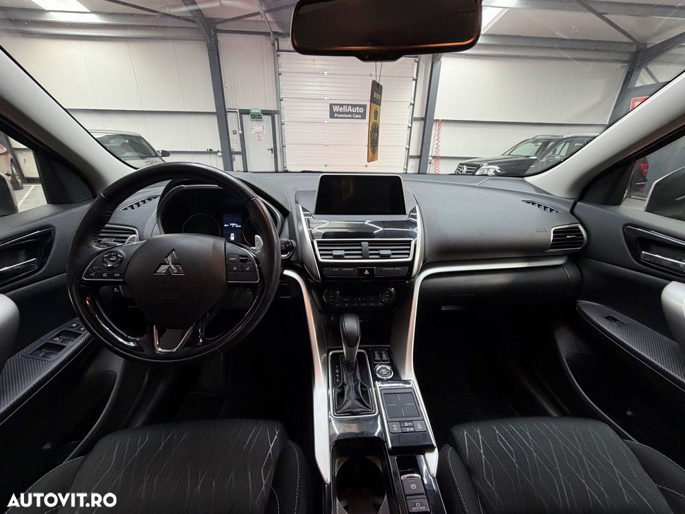 Mitsubishi Eclipse-Cross 1.5-litre 16-valve DOHC MIVEC 4X4 Invite+ Aut. - 16