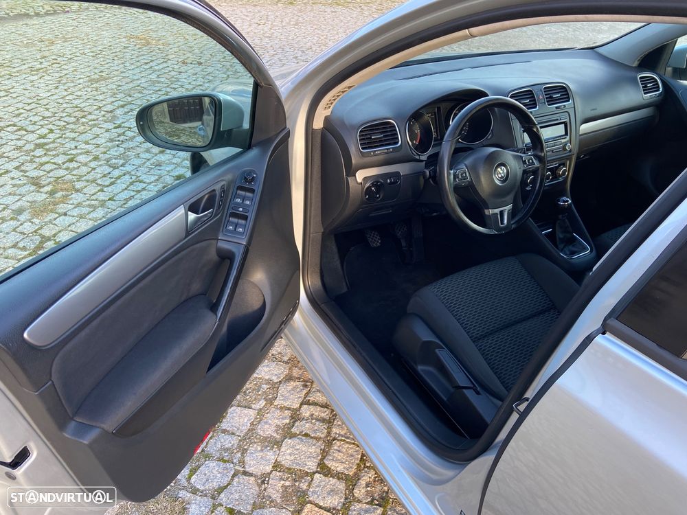 VW Golf 2.0 TDi Confortline - 9