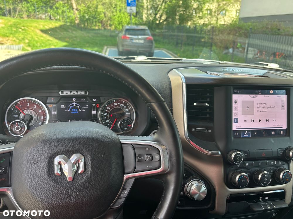 RAM 1500 5.7 eTorque Crew Cab Longbed Laramie Chrome - 13