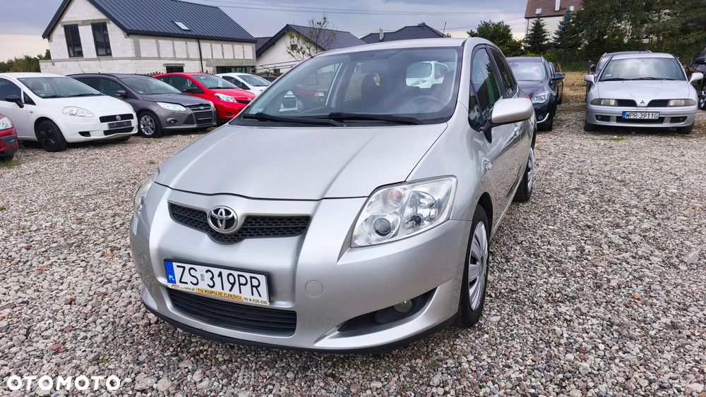 Toyota Auris 2.0 D-4D Luna - 2