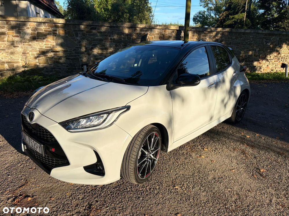 Toyota Yaris 1.5 VVT-i GR SPORT - 3
