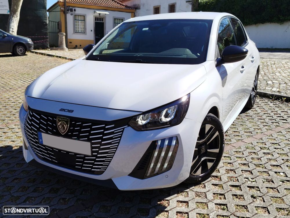 Peugeot 208 - 1