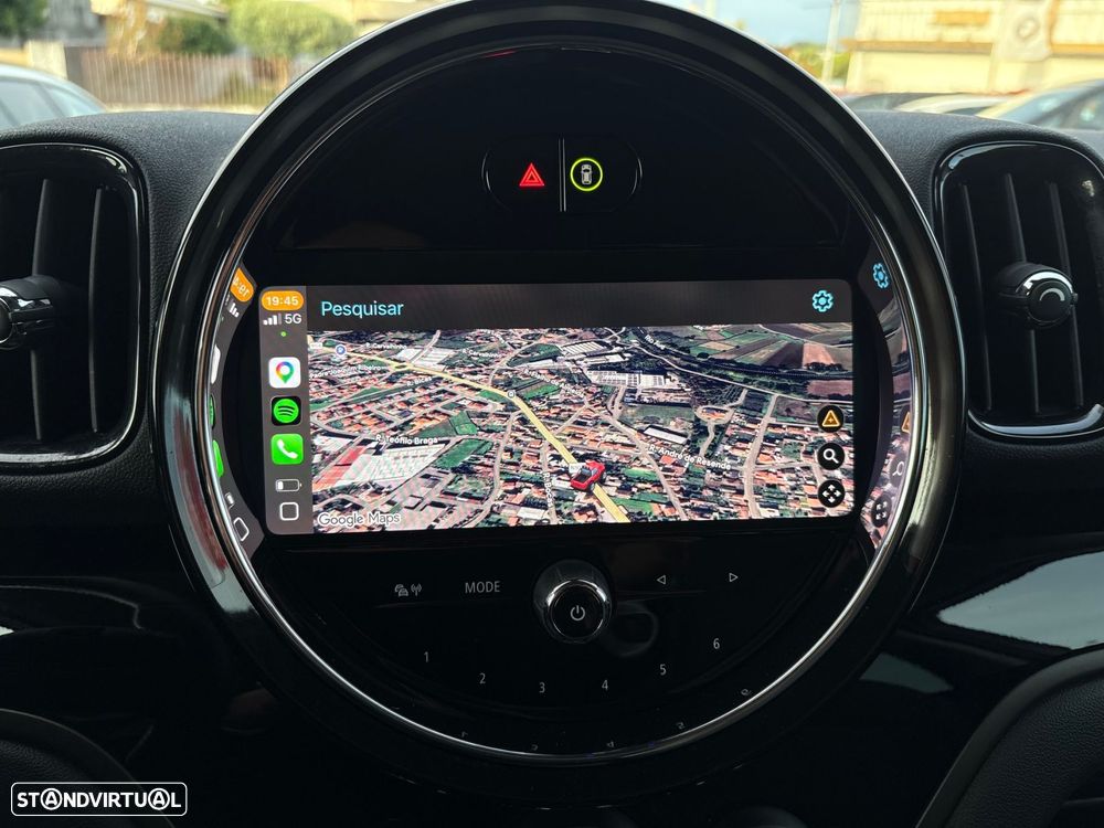 MINI Countryman Cooper SE Premium Classic Auto - 33